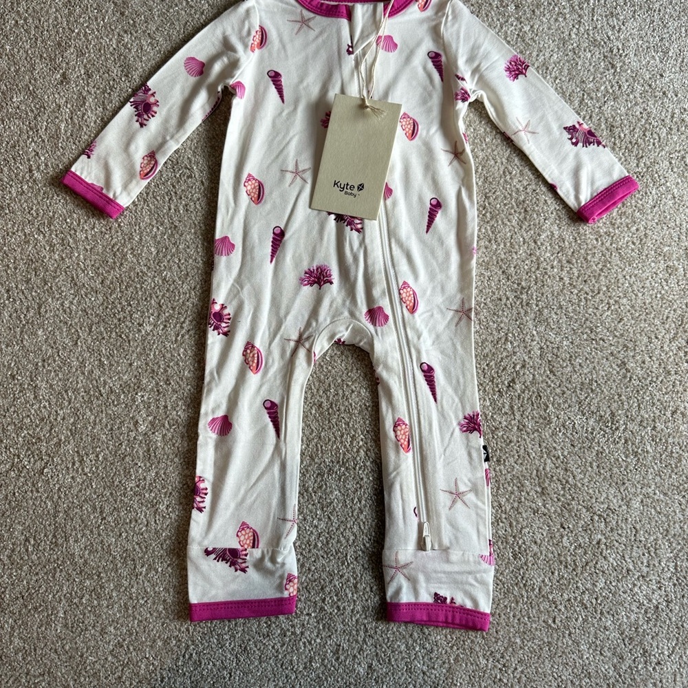 Kyte Baby Raspberry Shell Zippered Long Sleeve Romper, Size 3-6M - NWT